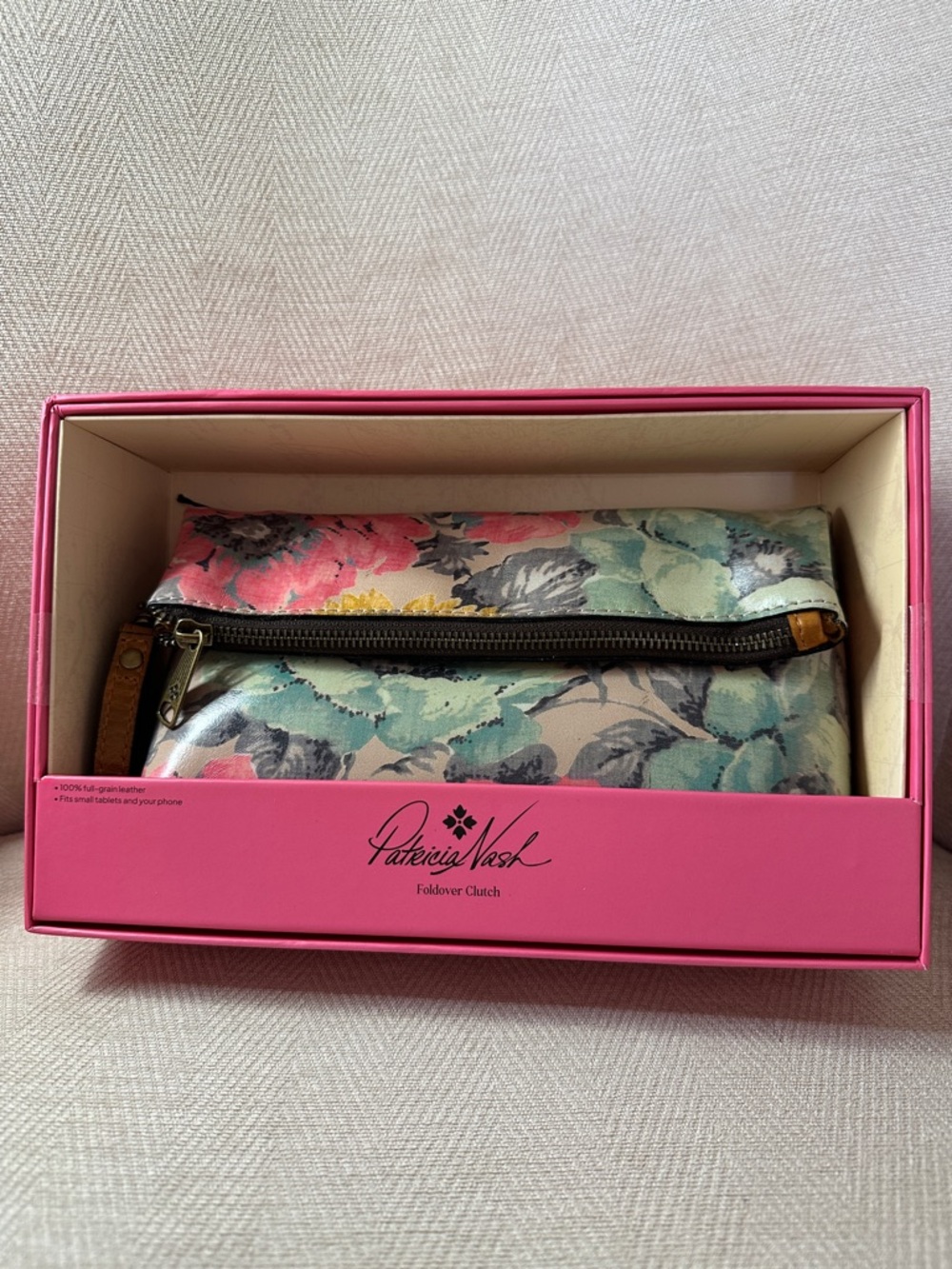 Patricia Nash Pink & Mint Floral Fold-Over Wristlet - Picture 2 of 10